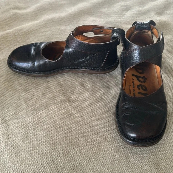 TRIPPEN Vivienne  DARK plum almost black  Leather Wrap Strap Shoe EU 36 us 6-7 - Picture 2 of 16